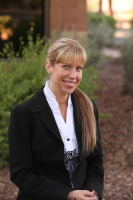 Laura N. Boezeman-Farias