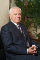 Prof. Dr. M. Fadlullah Cerrahoglu