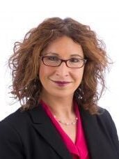 Rosanne Paula Klovee