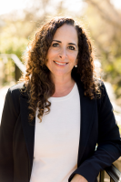 Stephanie Naomi Barclay